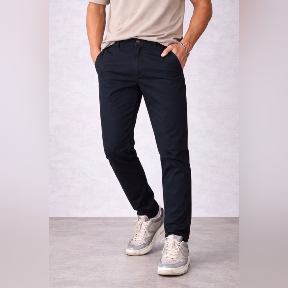 Quiksilver Men’s Navy Blue Chino Pants Casual Skate Style Size 31
